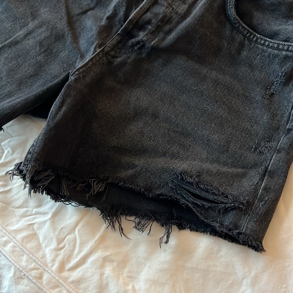 Agolde Riley Short - Picture 7 of 9